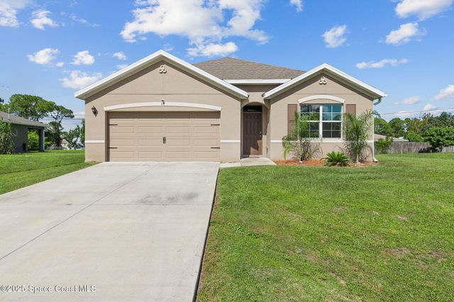 171 Knight Street SE, Palm Bay, FL 32909