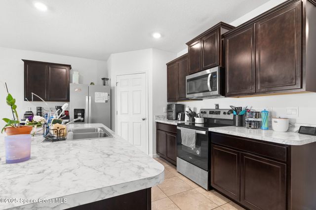 171 Knight Street SE, Palm Bay, FL 32909