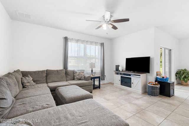 171 Knight Street SE, Palm Bay, FL 32909