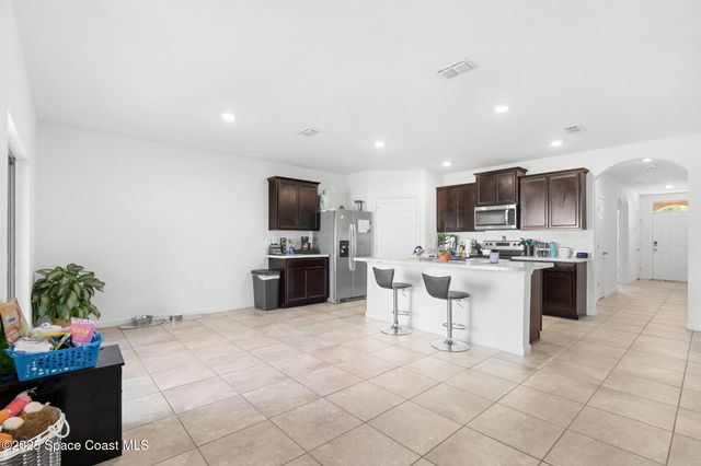 171 Knight Street SE, Palm Bay, FL 32909