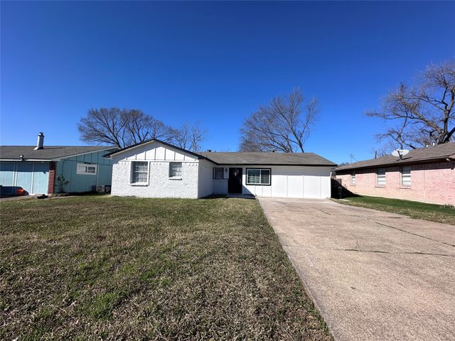 1325 Alta Vista Street, Mesquite, TX 75149