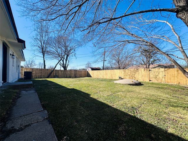 1325 Alta Vista Street, Mesquite, TX 75149