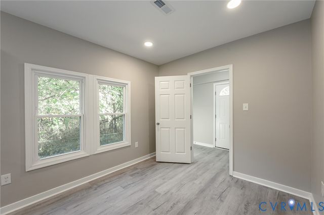 1125 Salem Ave, Hopewell, VA 23860