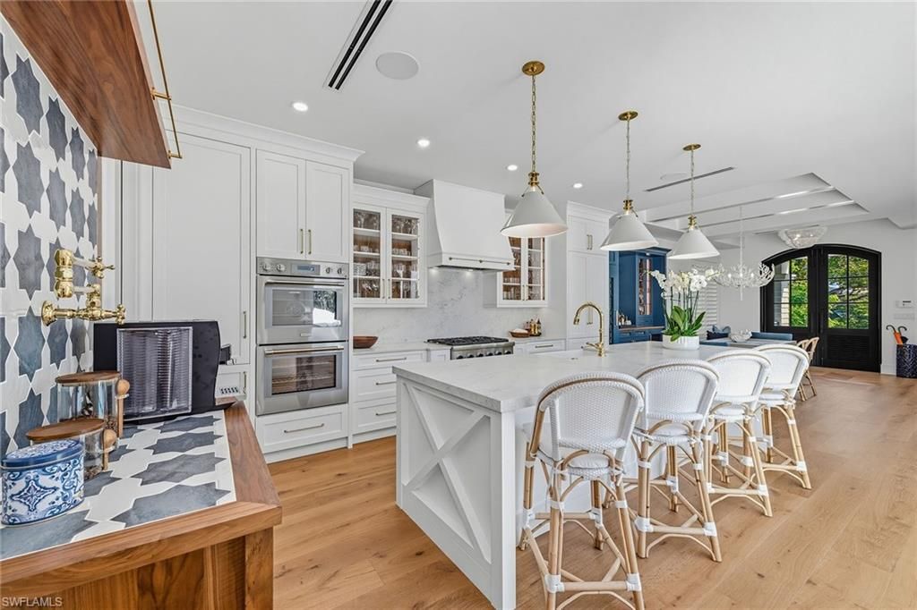 844 8th ST S, NAPLES, FL 34102 — photo 4