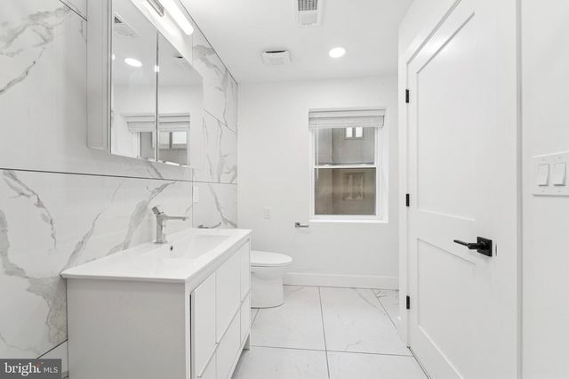 1806 E MOYAMENSING AVE, Philadelphia, PA 19148