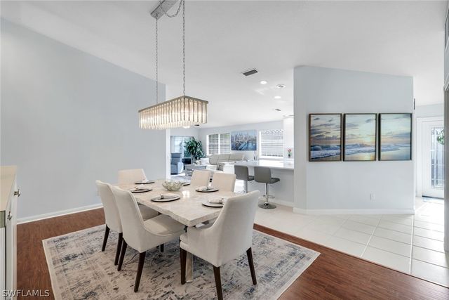 4272 Redonda LN, Naples, FL 34119