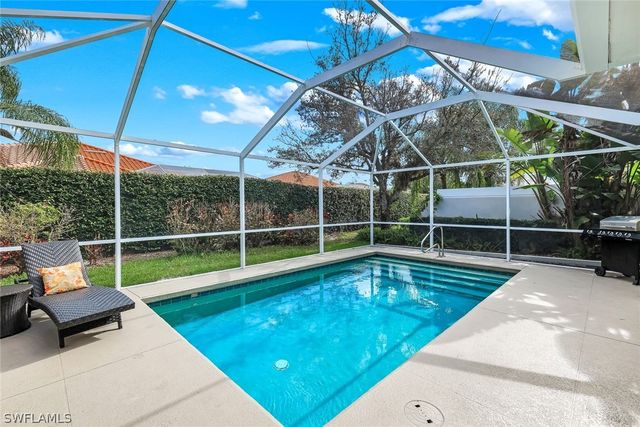 4272 Redonda LN, Naples, FL 34119