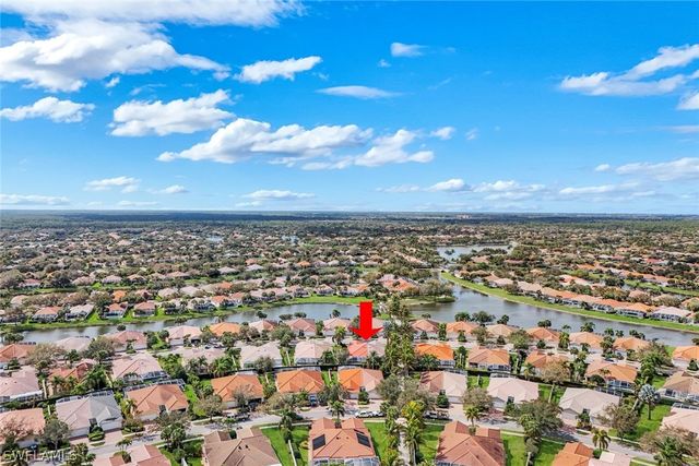 4272 Redonda LN, Naples, FL 34119