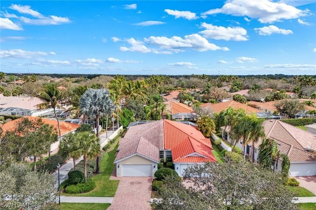 4272 Redonda LN, Naples, FL 34119
