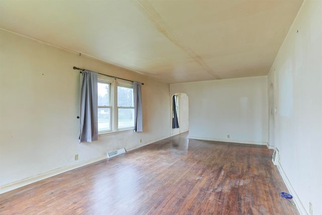 19702 Pasadena Avenue, South Bend, IN 46614
