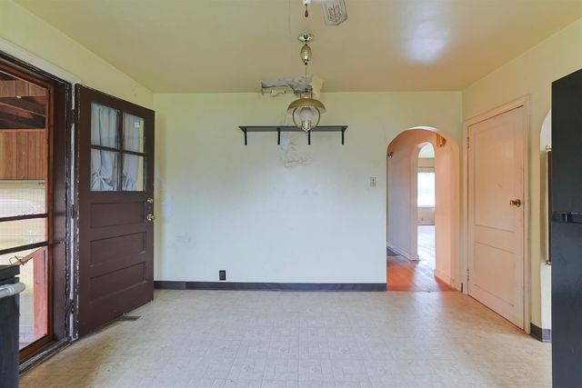 19702 Pasadena Avenue, South Bend, IN 46614