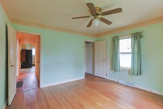 19702 Pasadena Avenue, South Bend, IN 46614