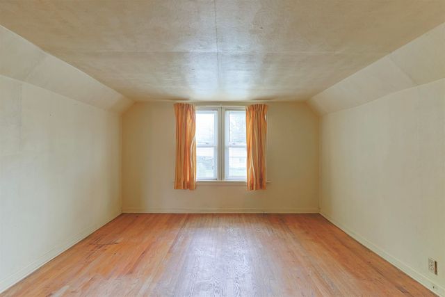 19702 Pasadena Avenue, South Bend, IN 46614