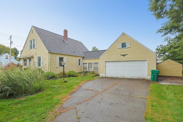 19702 Pasadena Avenue, South Bend, IN 46614