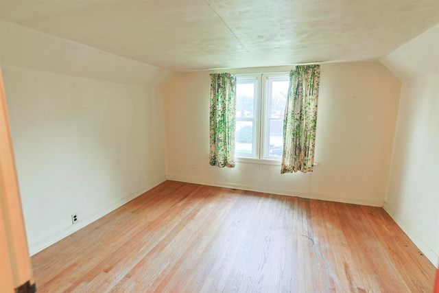 19702 Pasadena Avenue, South Bend, IN 46614