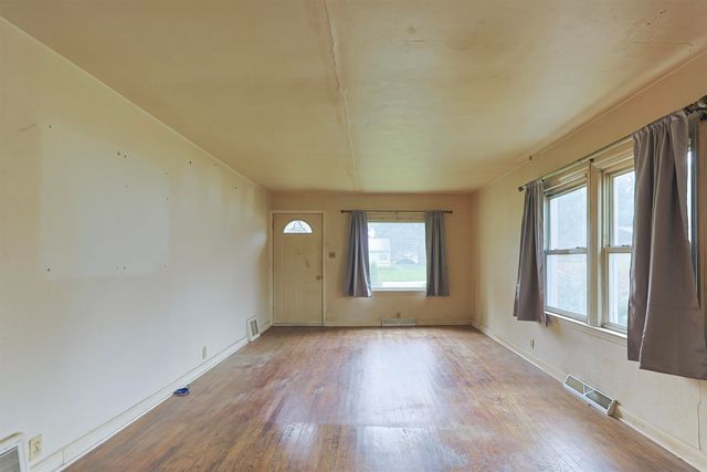 19702 Pasadena Avenue, South Bend, IN 46614