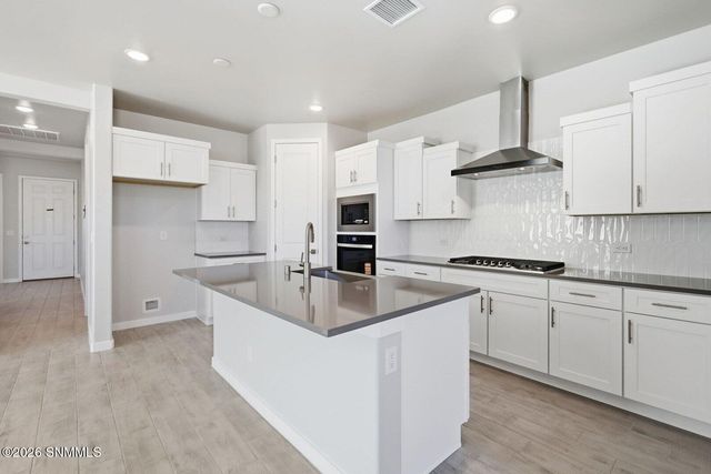6051 Summer Ridge Avenue, Santa Teresa, NM 88008