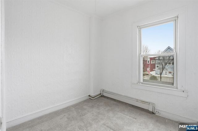 209 Hamilton Street, Harrison, NJ 07029