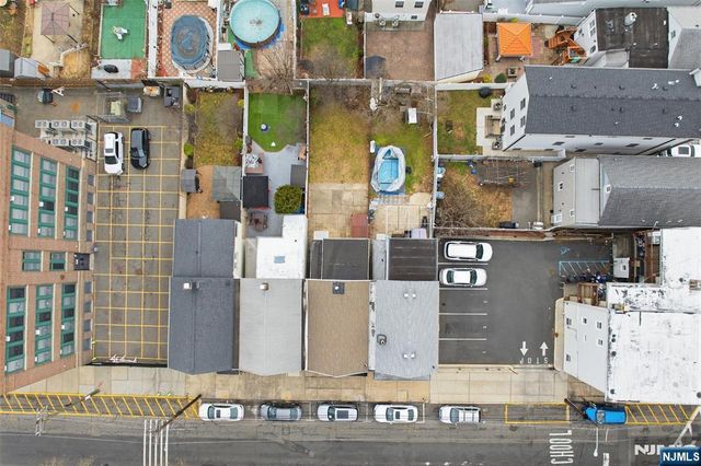 209 Hamilton Street, Harrison, NJ 07029