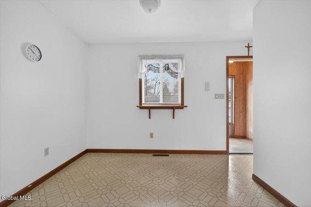 2507 Augustine Avenue, Rotterdam, NY 12306