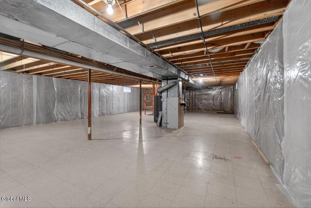 2507 Augustine Avenue, Rotterdam, NY 12306