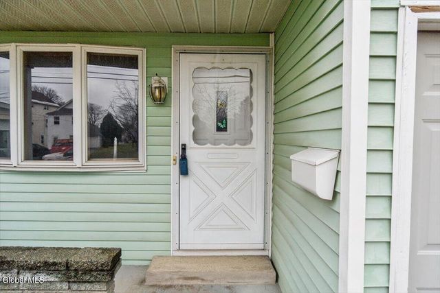 2507 Augustine Avenue, Rotterdam, NY 12306