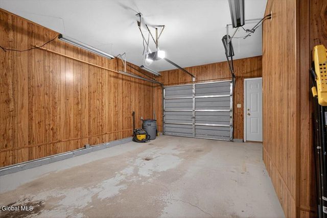 2507 Augustine Avenue, Rotterdam, NY 12306