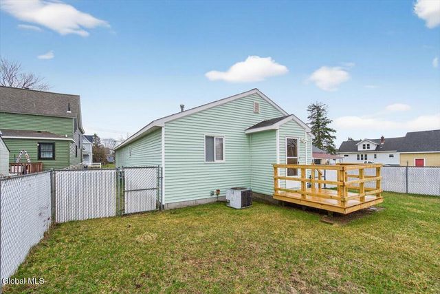 2507 Augustine Avenue, Rotterdam, NY 12306