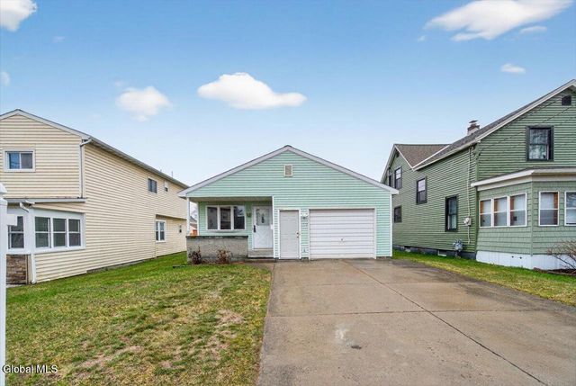 2507 Augustine Avenue, Rotterdam, NY 12306