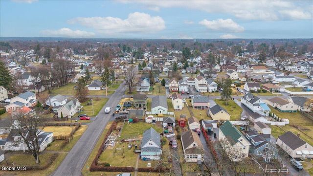 2507 Augustine Avenue, Rotterdam, NY 12306