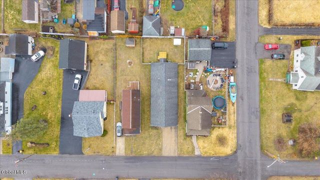 2507 Augustine Avenue, Rotterdam, NY 12306