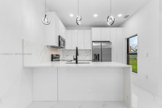 1630 NE 17th Terrace, Other, FL 33909