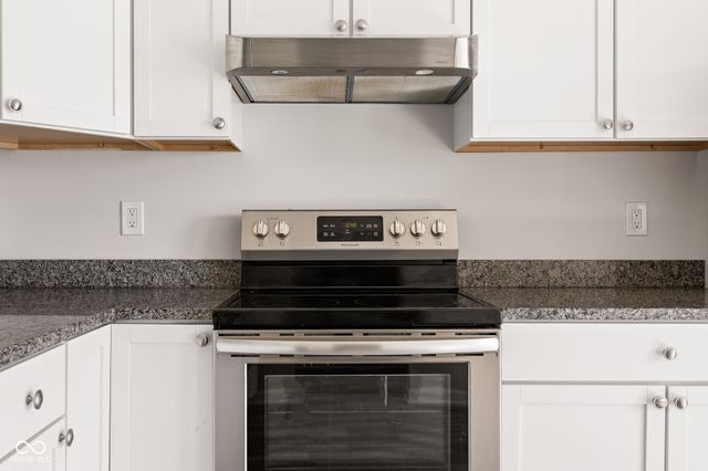 1355 Egret Lane, Greenwood, IN 46143