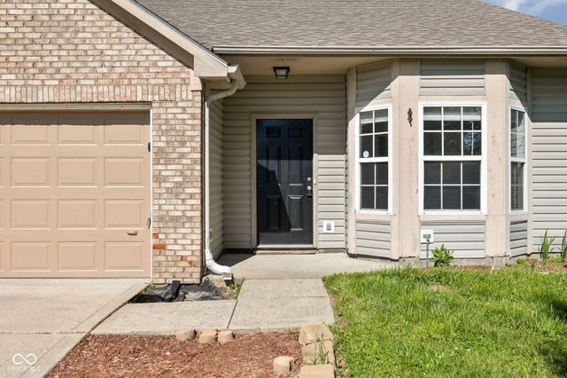 1355 Egret Lane, Greenwood, IN 46143