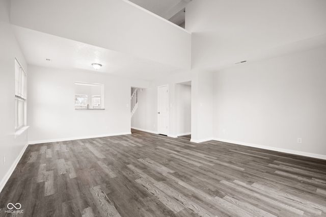 1355 Egret Lane, Greenwood, IN 46143