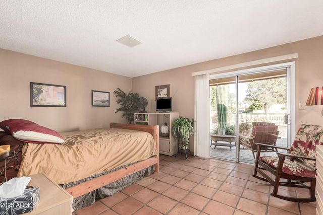 25237 S LAKEWAY Drive, Sun Lakes, AZ 85248