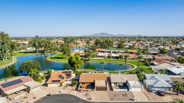 25237 S LAKEWAY Drive, Sun Lakes, AZ 85248