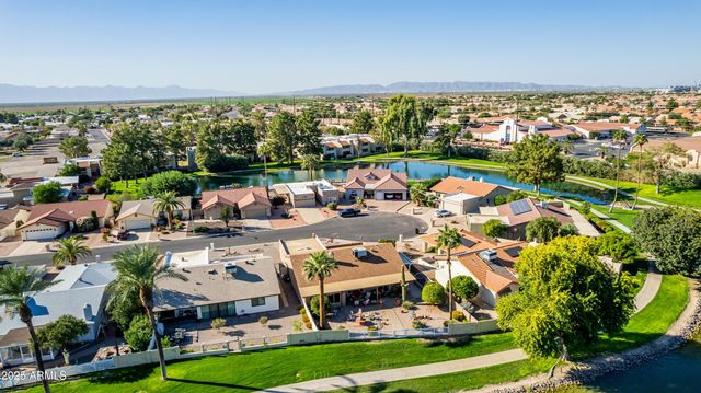 25237 S LAKEWAY Drive, Sun Lakes, AZ 85248