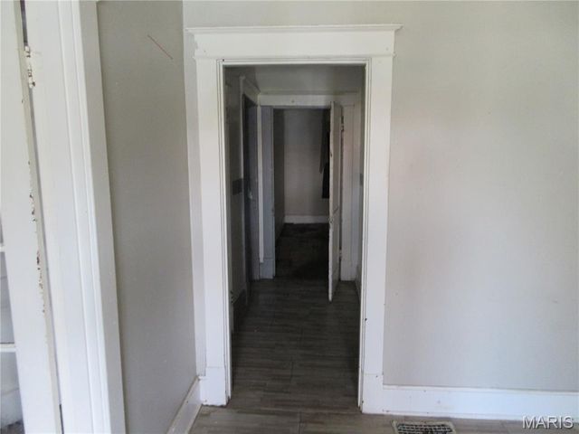 708 Alhambra Court, East St Louis, IL 62205