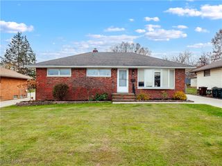 3291 Jeanne Drive, Parma, OH 44134