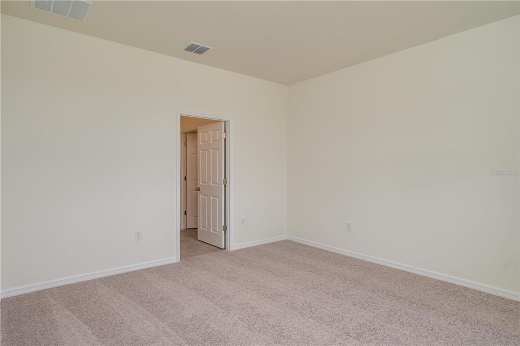 Image 11 of property listing at 2334 SELENIA STREET, Lake Alfred, FL 33850