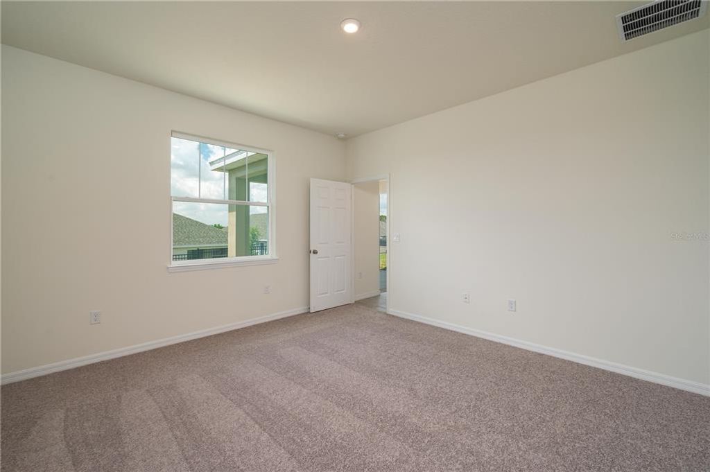Image 12 of property listing at 2334 SELENIA STREET, Lake Alfred, FL 33850