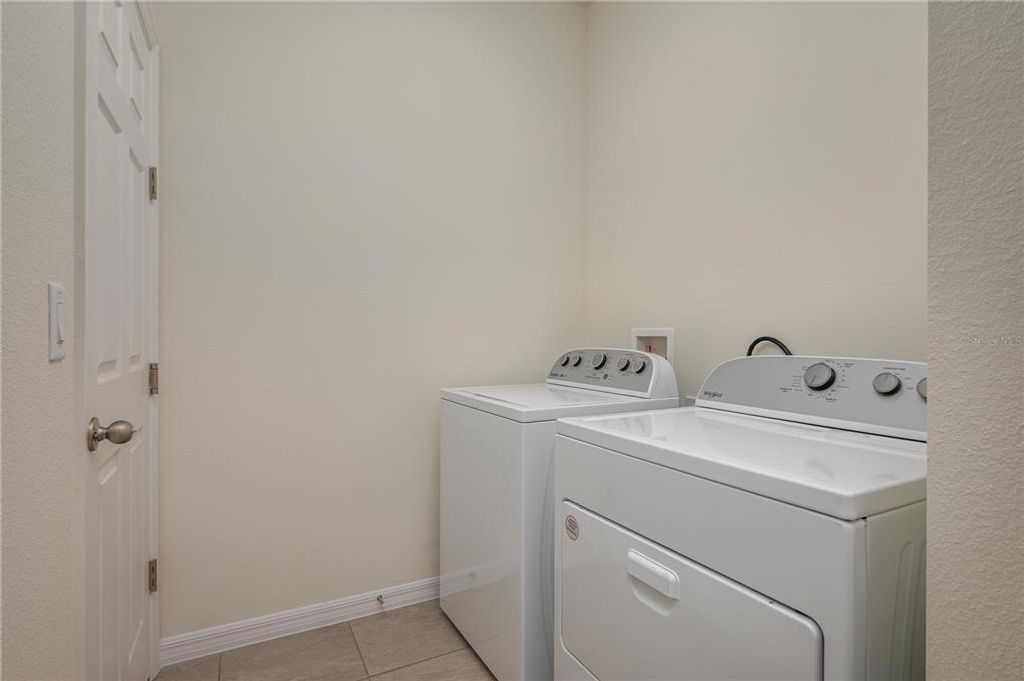 Image 24 of property listing at 2334 SELENIA STREET, Lake Alfred, FL 33850