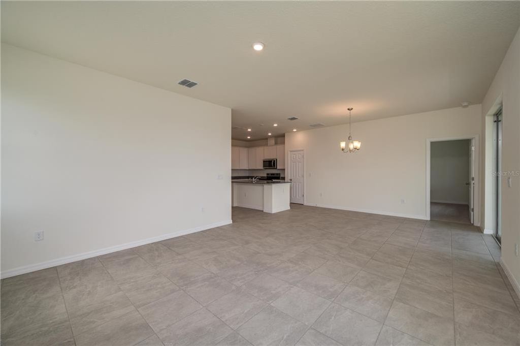 Image 5 of property listing at 2334 SELENIA STREET, Lake Alfred, FL 33850