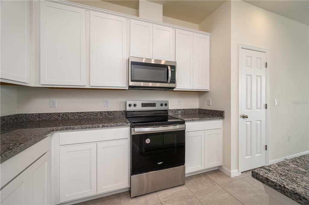 Image 9 of property listing at 2334 SELENIA STREET, Lake Alfred, FL 33850