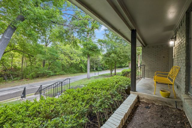 10572 Creekmere Drive, Dallas, TX 75218