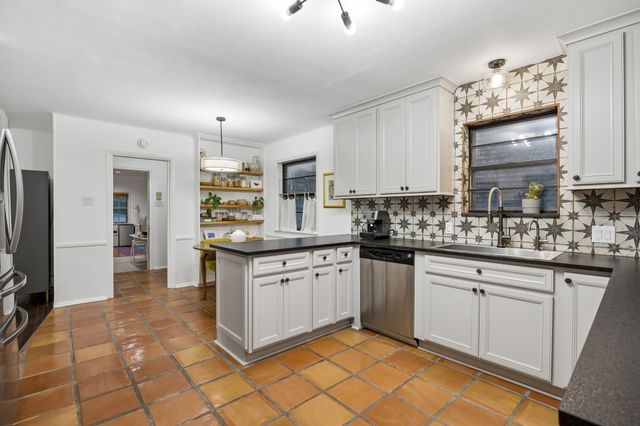 10572 Creekmere Drive, Dallas, TX 75218
