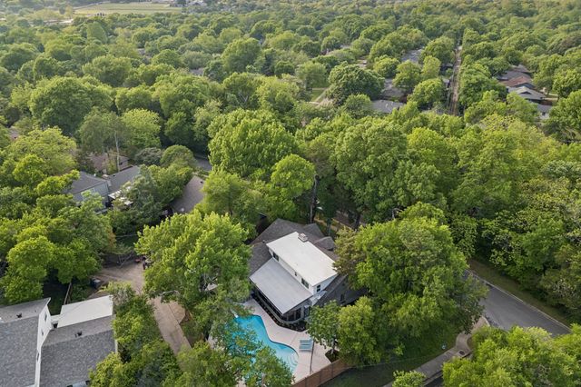 10572 Creekmere Drive, Dallas, TX 75218
