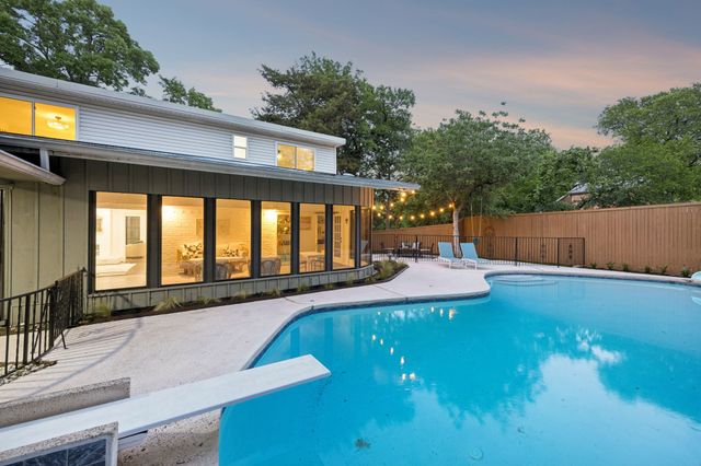 10572 Creekmere Drive, Dallas, TX 75218