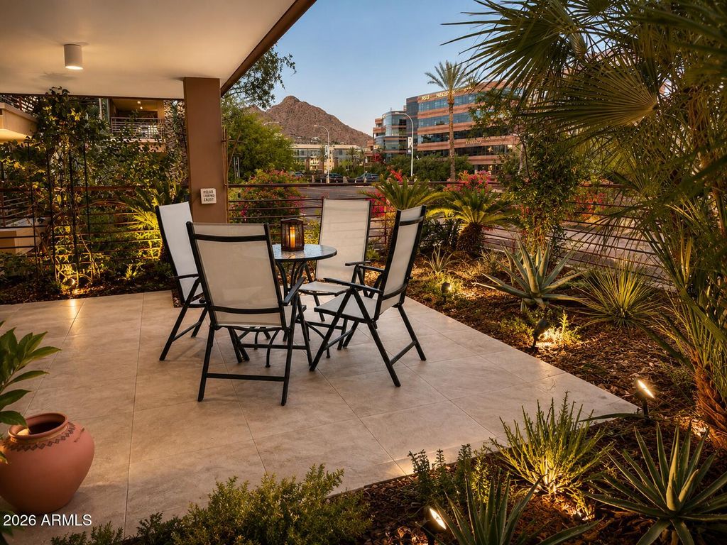 7161 E RANCHO VISTA Drive 2008, Scottsdale, AZ 85251 — photo 3